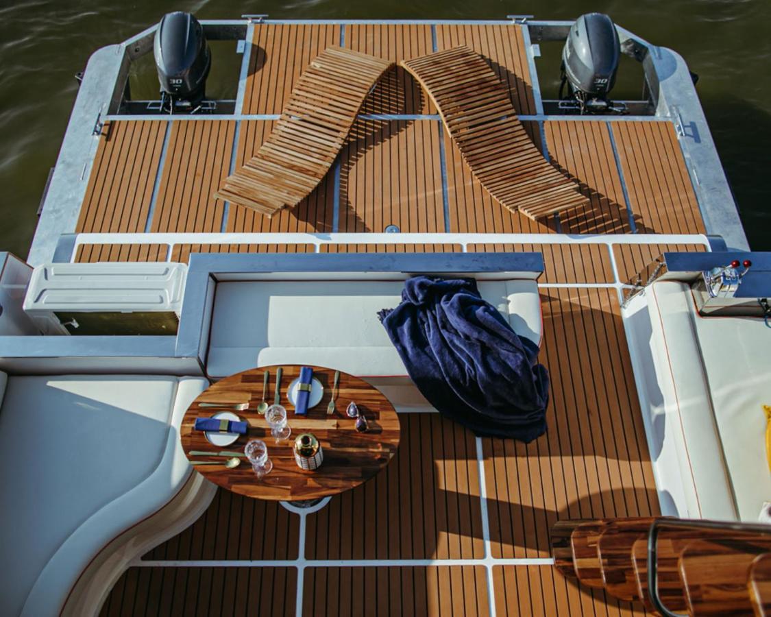 Hausboot Mit Traumlage In Luebeck-Travemuende Hotel Exterior photo