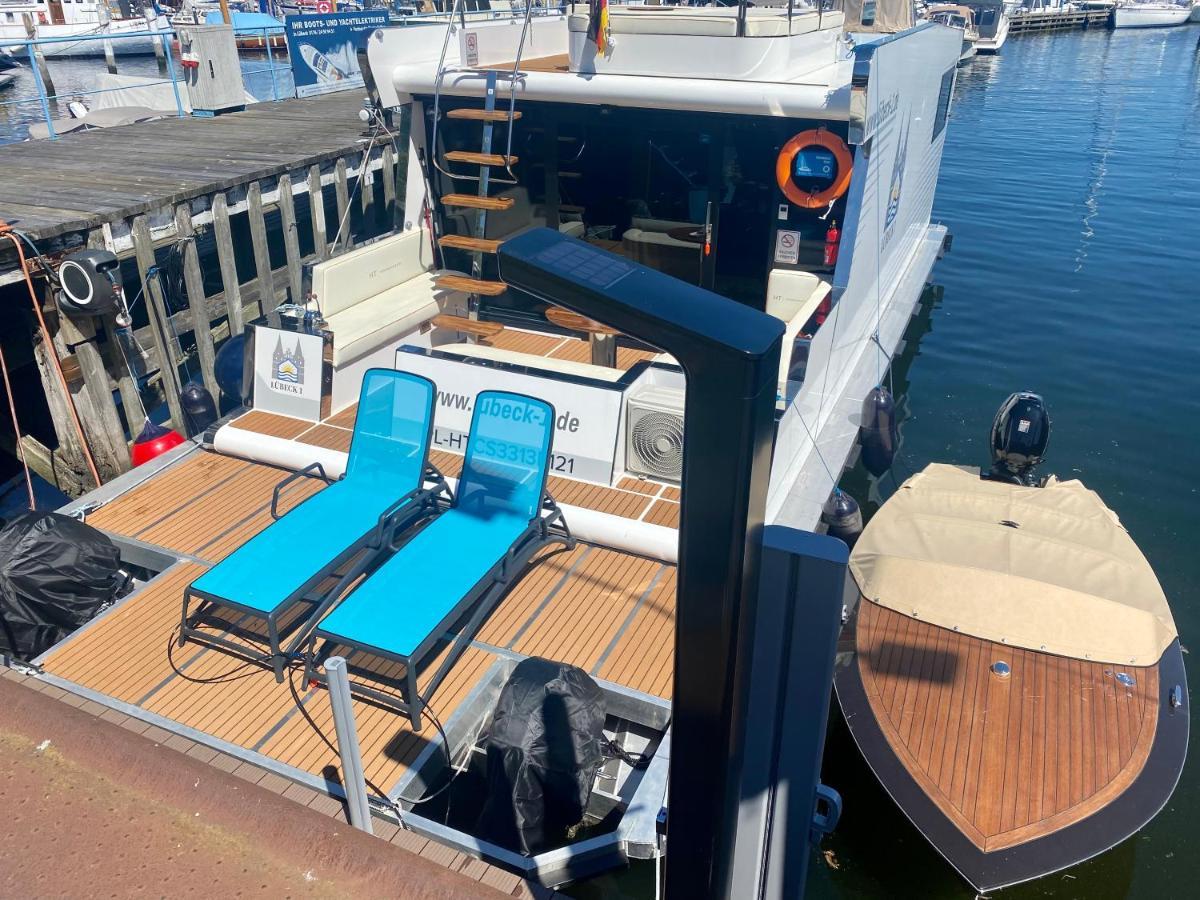 Hausboot Mit Traumlage In Luebeck-Travemuende Hotel Exterior photo