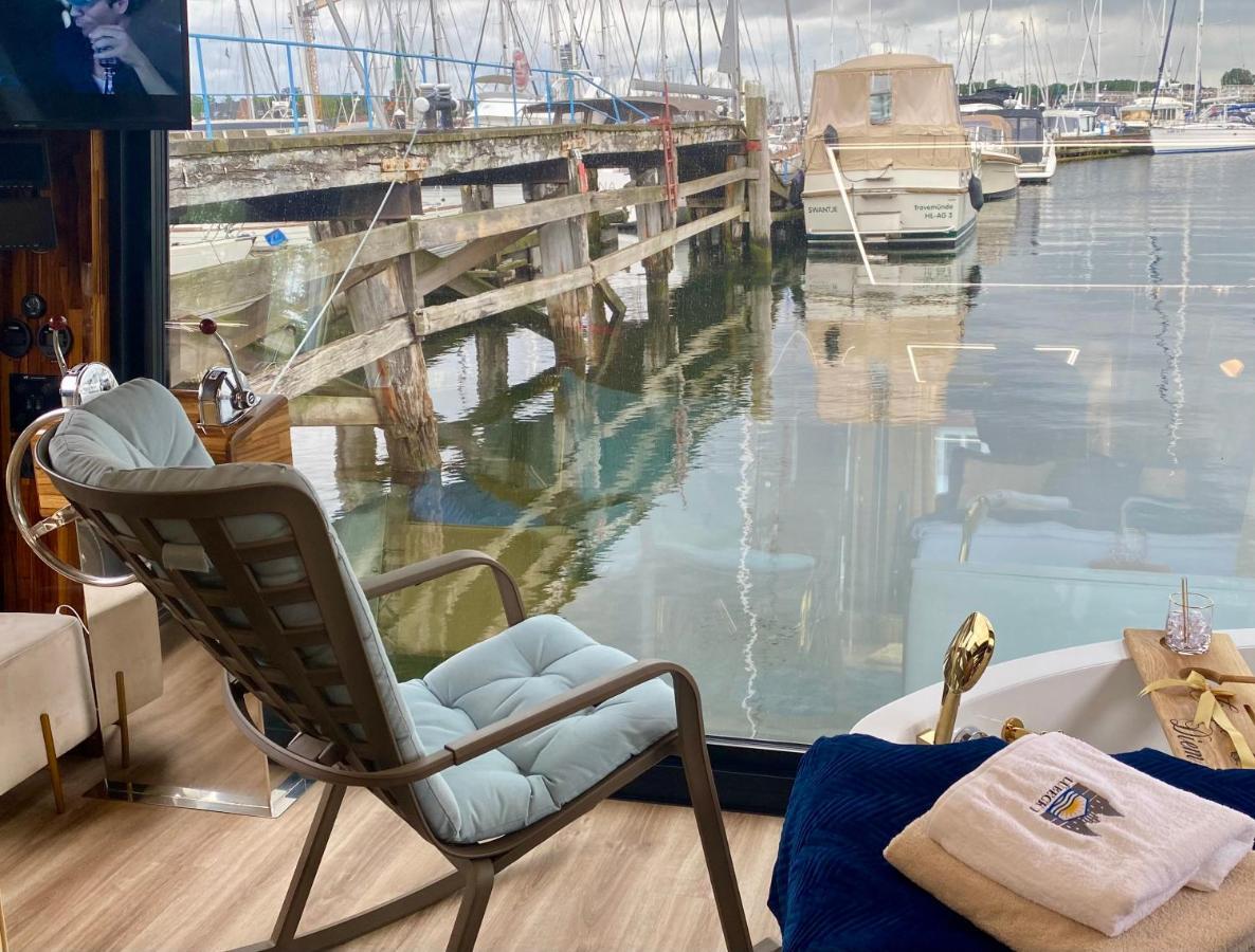 Hausboot Mit Traumlage In Luebeck-Travemuende Hotel Exterior photo
